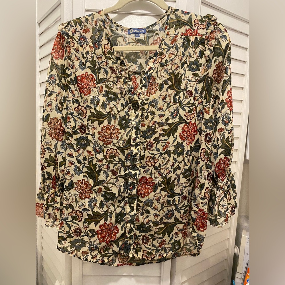 DEMOCRACY Women’s Sheer Floral “V-neck Ruffles ButtonUp Blouse” Size S Multi EUC